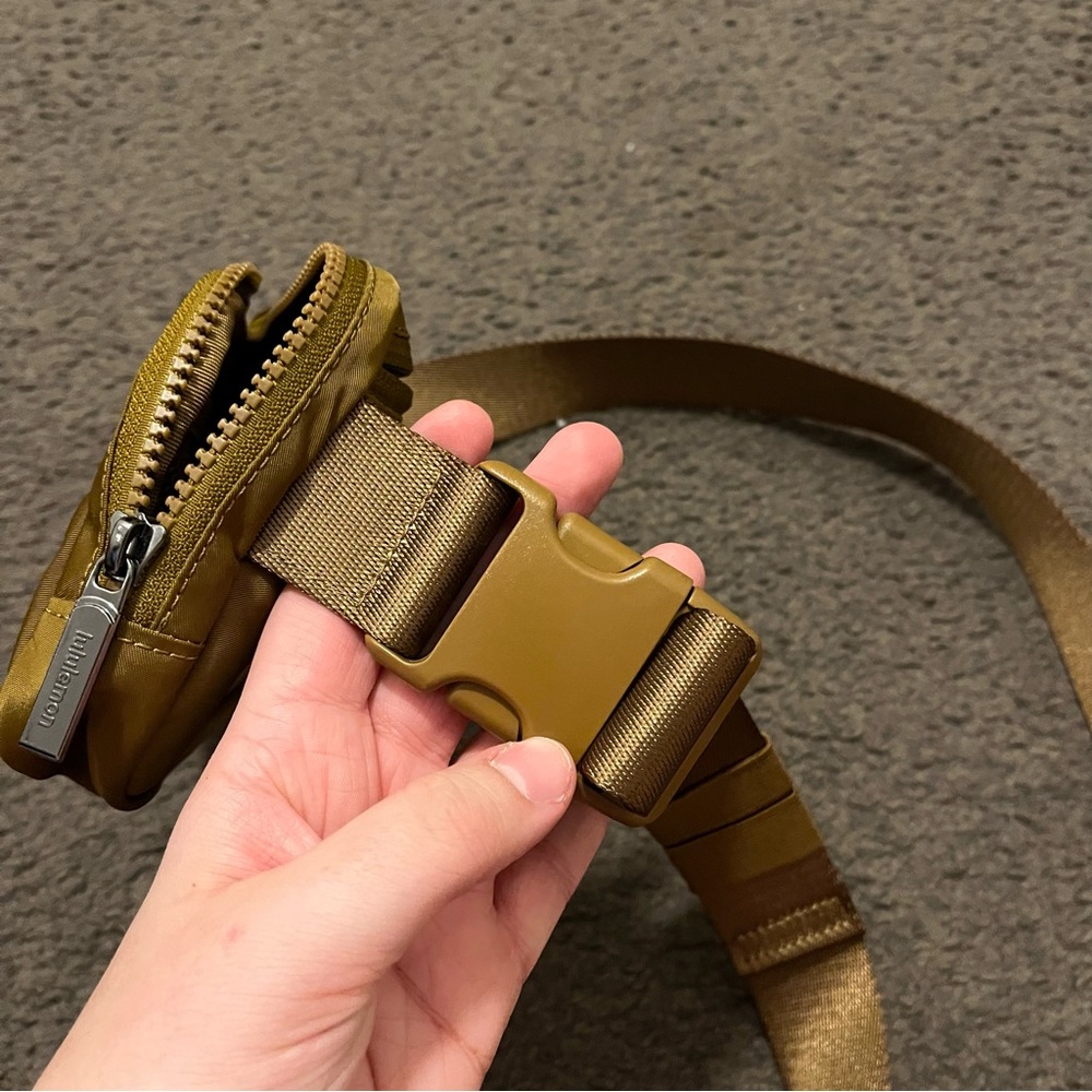 Lululemon Belt Bag In Burnt Caramel - Picture 7 of 7